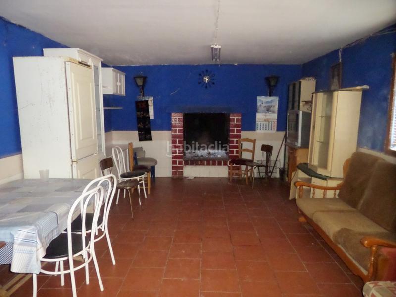 Foto 40dd413e-f675-4d16-a9a5-95f4f94f01d6. Fabrikhalle in Tomelloso