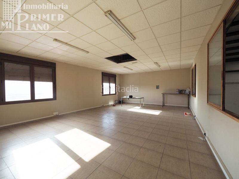 Foto b20ee531-f57b-44d6-a3d2-d3dbe30972cb. Nau industrial a Tomelloso