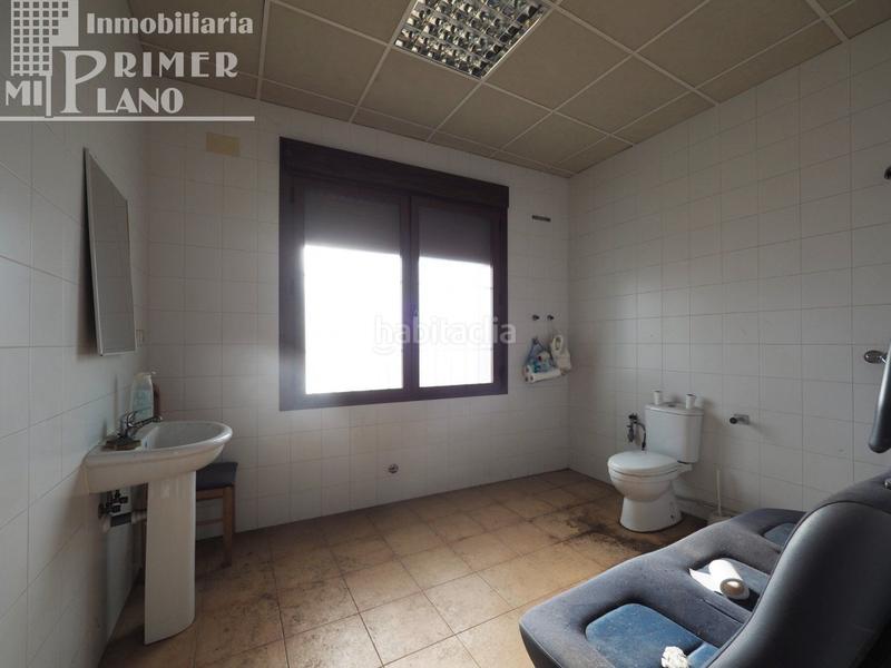 Foto d14e4b5d-3d25-46f6-9473-059b885463a9. Nau industrial a Tomelloso