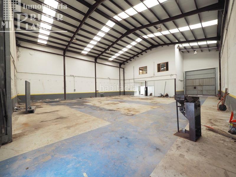 Foto d184f730-6bb4-468a-8f83-da06a462de01. Nau industrial a Tomelloso