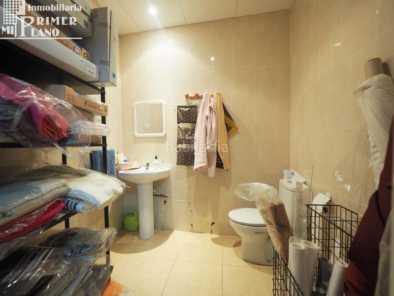 Foto 87ad13a3-c427-455f-a695-46d20dacc372. Local comercial a Tomelloso