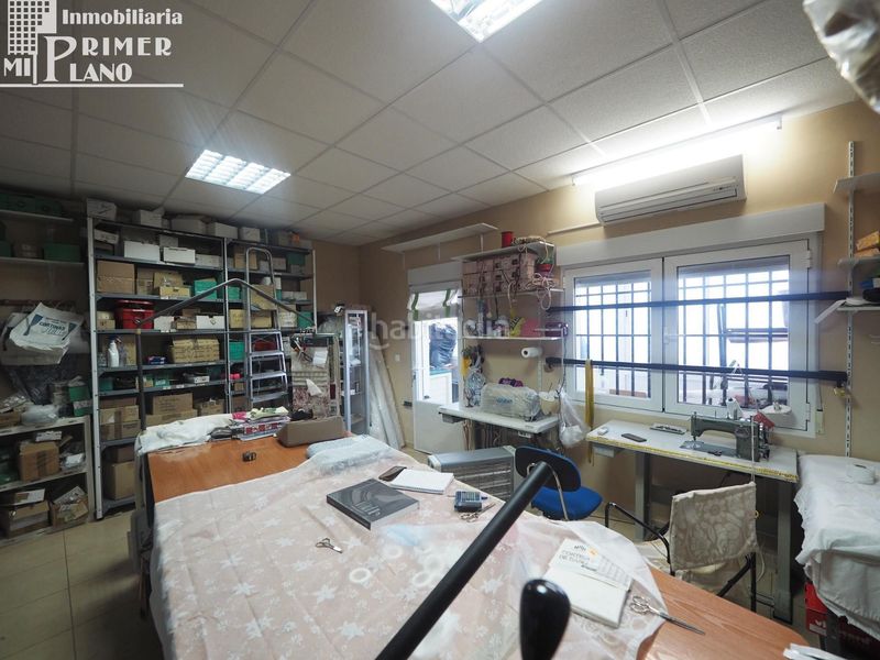 Foto fa8167e4-cbdc-4b32-98f5-196ec9880616. Local comercial a Tomelloso
