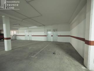 Lloguer Aparcament cotxe a Tomelloso. Garaje mas trastero en alquiler junto a cdoña crisanta y c la pa
