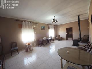 Casa a Argamasilla de Alba. Casa de 2 plantas junto j m del moral, en esquina de 6 dorm y 3