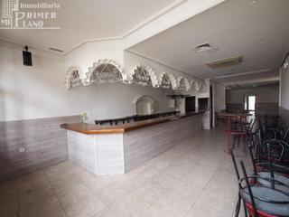 Local Comercial a Argamasilla de Alba. Se vende local en argamasilla de alba con 330 metros cuadrados d