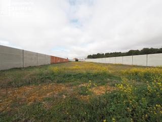Terreny residencial a Tomelloso. Se vende solar en tomelloso con 3250m2 de superficie y 25 de fac