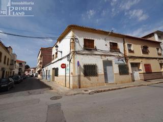 Residential Plot in Tomelloso. Casa para solar, en zona 1 especial, con proyecto, de 361 m2 y 3