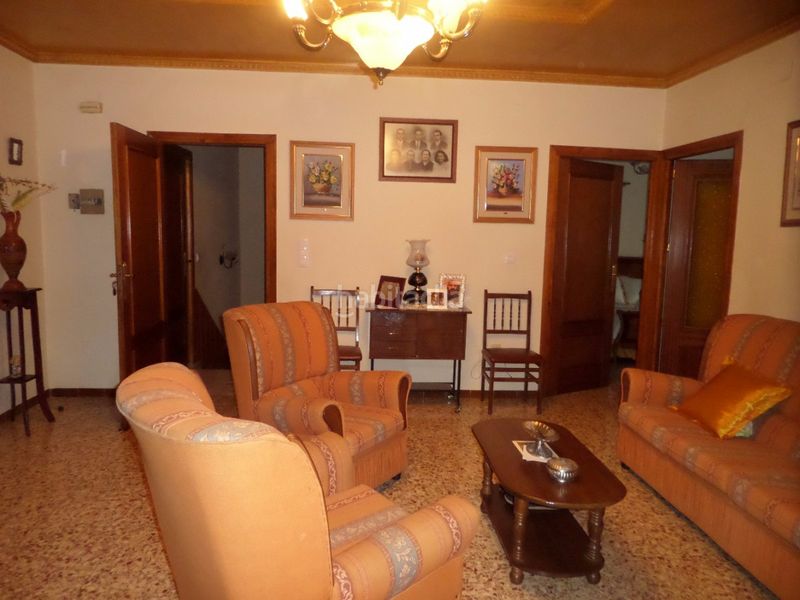 Foto bdee07c5-4049-47f3-8c74-ded148ed8fb2. Edificio in Argamasilla de Alba
