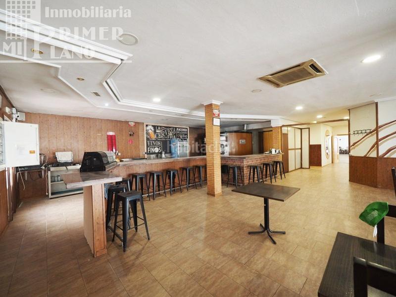 Foto ca6026df-614f-43f1-bd44-ad9f0d508642. Building in Solana (La)