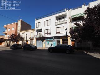 Edifici a Tomelloso. Se vende edificio en calle don víctor con 2 viviendas y garaje p