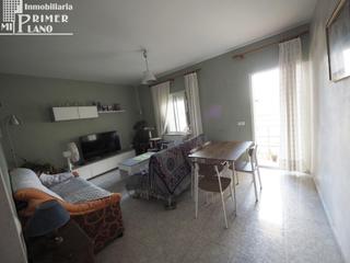 Casa en Tomelloso. Casa de 2 plantas junto a calle espinosa, de 2 dorm ,2 baños, am