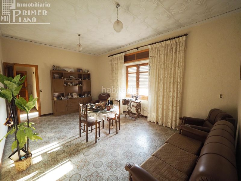 Foto e81a13d5-3ff7-4891-99f6-a30ce427486b. Casa amb aparcament a Tomelloso