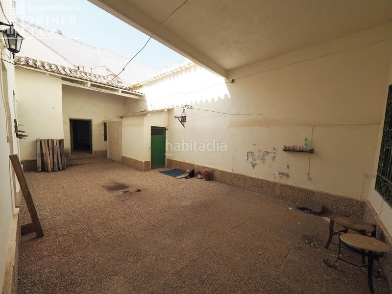 Foto 5ad99703-5047-4068-a5f1-86772ce23b28. Casa amb aparcament a Tomelloso