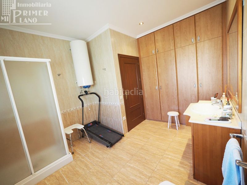 Foto eb6acd60-c86d-4953-83db-33f7d043f960. Casa amb calefacció aparcament a Tomelloso