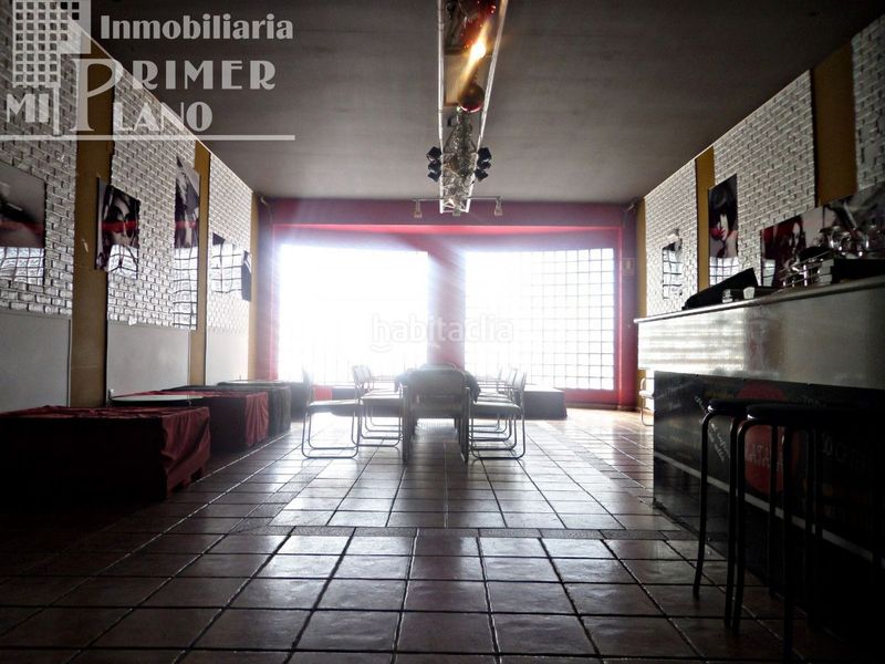 Foto 5d54e9ce-12aa-42f8-8f5b-234a07d92969. Local comercial a Tomelloso