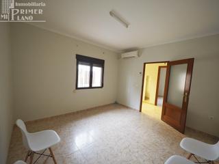 Casa en Tomelloso. Oportunidad! casa de planta baja en tomelloso  calle general esp