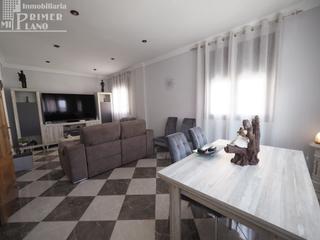 Casa adossada a Tomelloso. Fantástico adosado en tomelloso, zona institutos! listo para ent