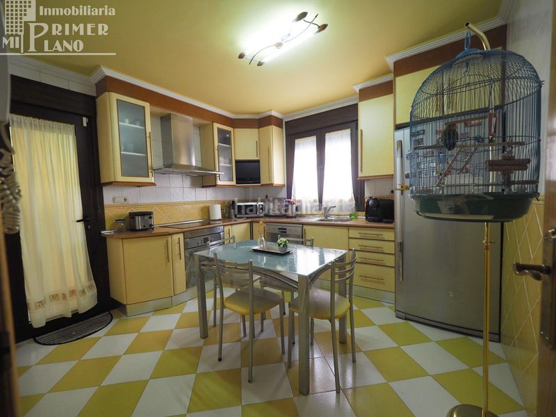 Foto 93003863-65f8-4774-bd59-1e0c003fdaf8. Casa adossada amb calefacció aparcament a Tomelloso