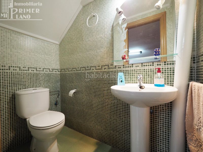 Foto c92e8383-ee43-428b-a76a-70757bf1a522. Casa adossada amb calefacció aparcament a Tomelloso