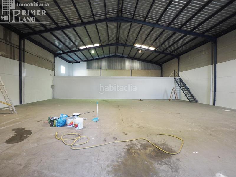 Foto 80a3e6b9-880c-474f-a9a2-ef8362995499. Capannone industriale in Tomelloso