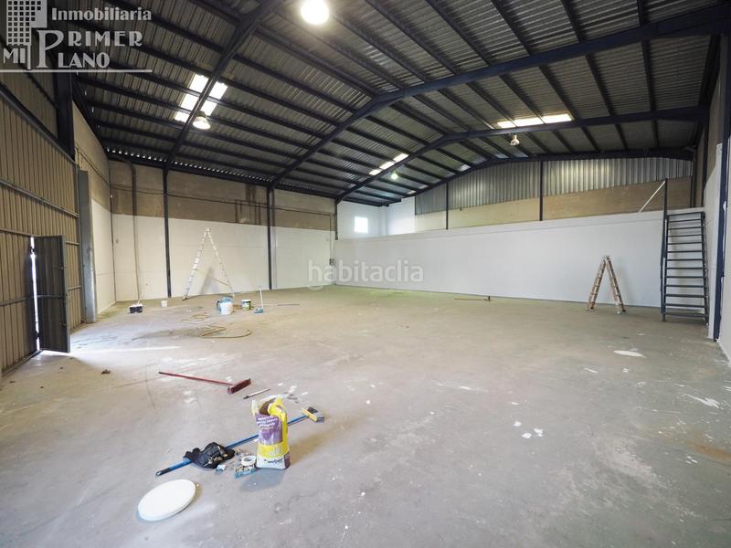 Foto abb9c2e0-9cf4-4ce8-9362-23f3d1a29349. Capannone industriale in Tomelloso