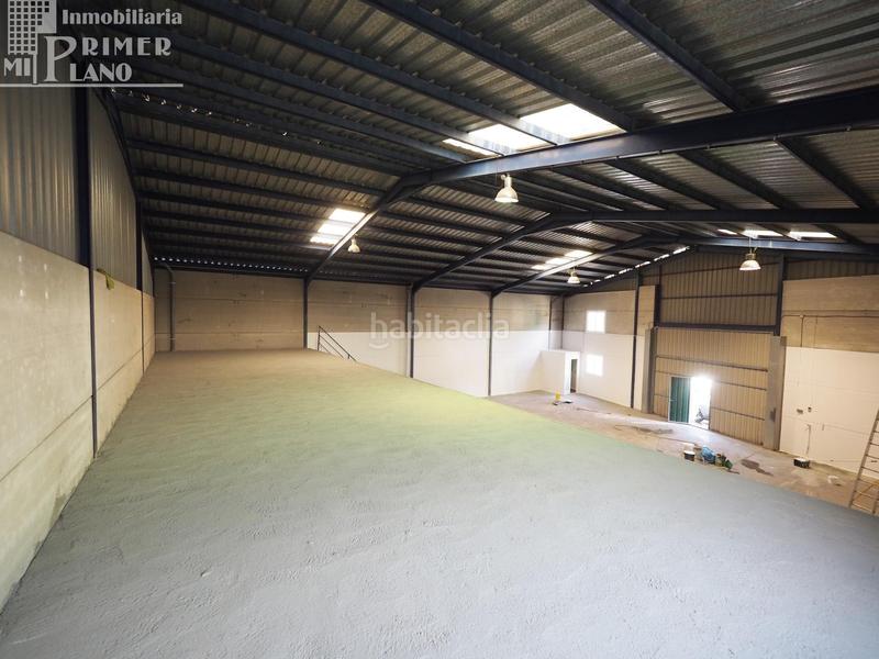 Foto dd4ee9c5-590e-467f-821a-6a77f0fd74e8. Capannone industriale in Tomelloso