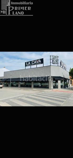 Foto 3597bf28-f5fa-476a-bab4-4d25cbc4c931. Local comercial a Tomelloso
