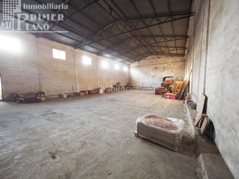 Foto d2574fff-39ec-4ce7-8da6-6676c444f01c. Bâtiment à usage industriel dans Tomelloso