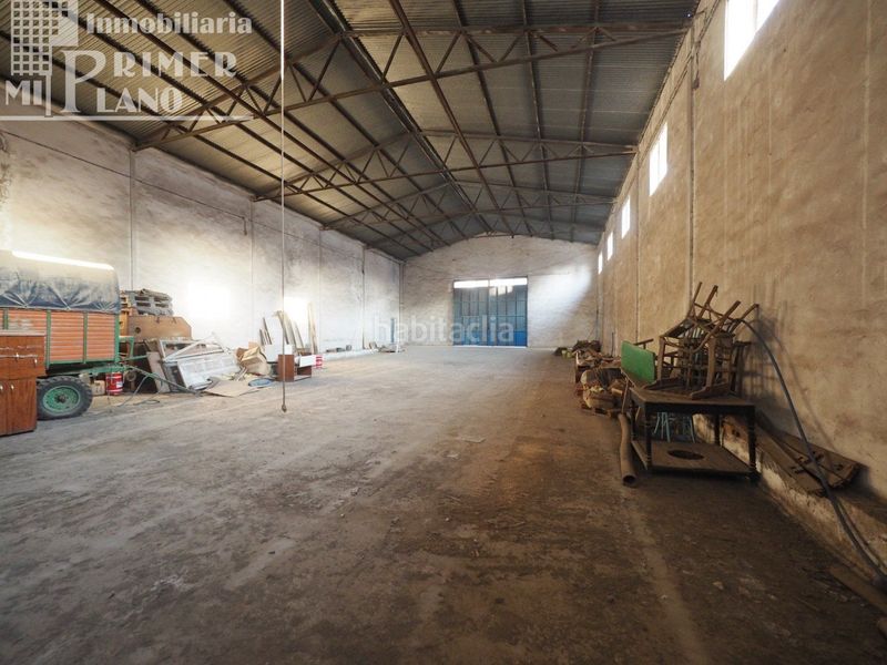 Foto fe37a128-cee9-4993-a347-3a4a3fa16f22. Bâtiment à usage industriel dans Tomelloso