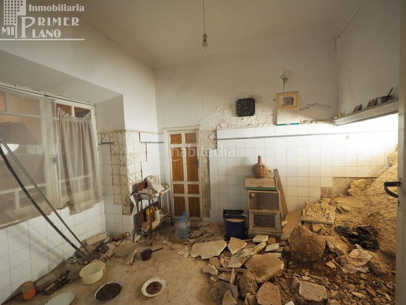 Foto ea9b2d1f-cc4f-4b60-9bf9-14775d0034c9. Casa amb aparcament a Tomelloso
