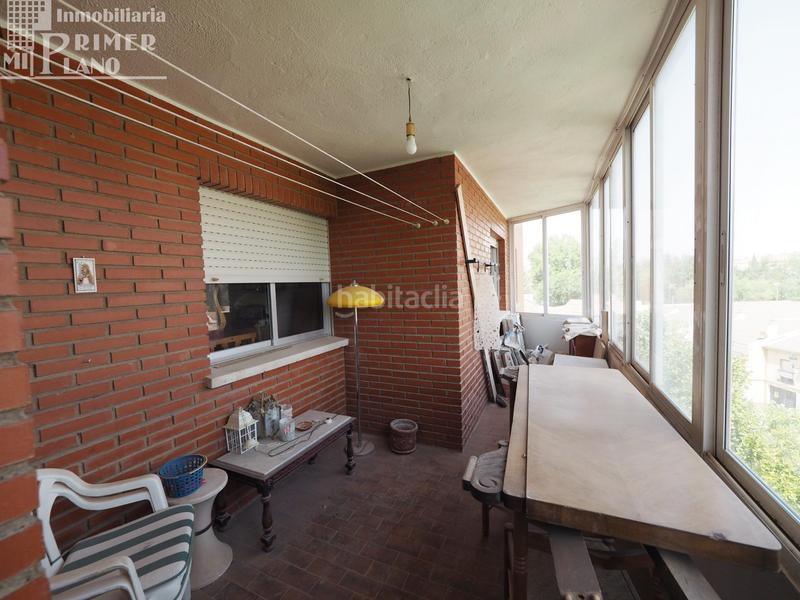 Foto a8708358-d03f-46db-a413-948b64d3c2e1. Piso amplio y luminoso piso semireformado con terraza y piscina en Tomelloso