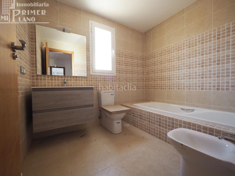 Foto fdec02ac-d244-414c-b266-69a2f1d09343. Casa adossada amb calefacció aparcament a Tomelloso