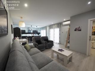 Maison à Tomelloso. Amplia casa en tomelloso  zona san roque con energía solar y mod