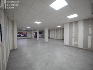 Lloguer Local Comercial a Tomelloso. Local comercial en alquiler junto paseo san isidro, tomelloso  i