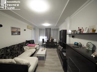 Pis a Tomelloso. Amplio y moderno piso en tomelloso con piscina, parking y traste