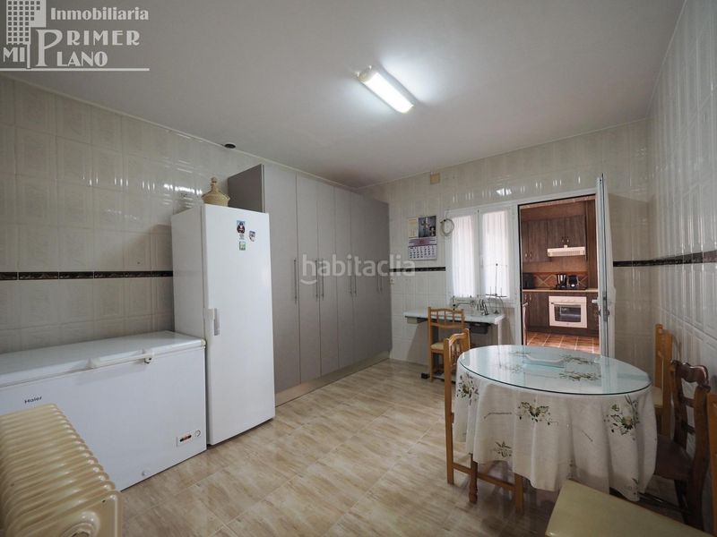 Foto b6a24d74-5d95-4229-bda6-d480d94a681f. Casa amb aparcament a Tomelloso