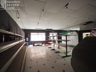 Casa a Tomelloso. Amplia casa en esquina con garaje  en tomelloso