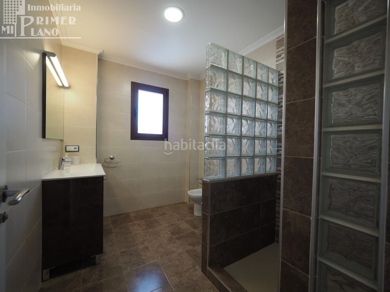 Foto 4e3cf365-d701-4492-8ad4-572313ce94a1. Casa amb calefacció aparcament a Tomelloso