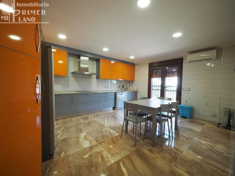 Foto 64904c32-345a-4e1f-9694-8ada3d185f5a. Casa amb calefacció aparcament a Tomelloso