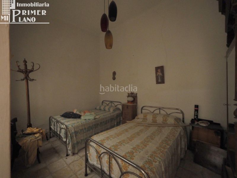 Foto 2b75bd87-04d8-4465-9670-0c18aee79de2. Casa amb calefacció aparcament a Tomelloso