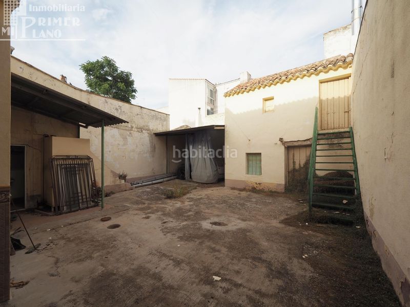 Foto b5ad227a-f02e-4a97-85a6-b819f1617a49. Casa amb calefacció aparcament a Tomelloso