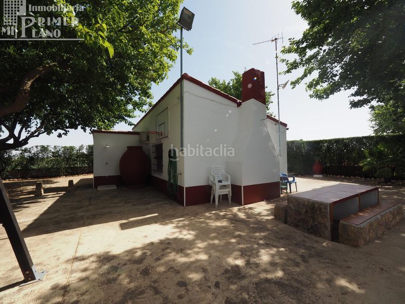 Foto ade316af-e366-4643-9d17-604abb8f4558. Chalet con piscina in Argamasilla de Alba
