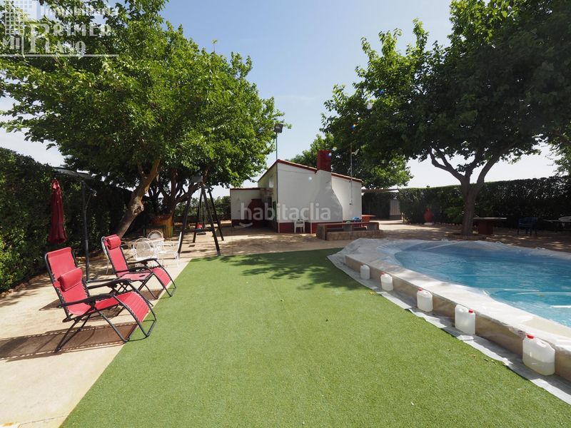 Foto f07c4cad-c7c2-4243-8f03-4e6d54eda33b. Chalet con piscina in Argamasilla de Alba