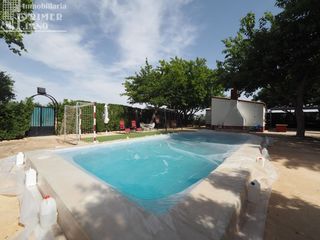 Xalet a Argamasilla de Alba. Encantador chalet de un dormitorio con piscina en argamasilla de
