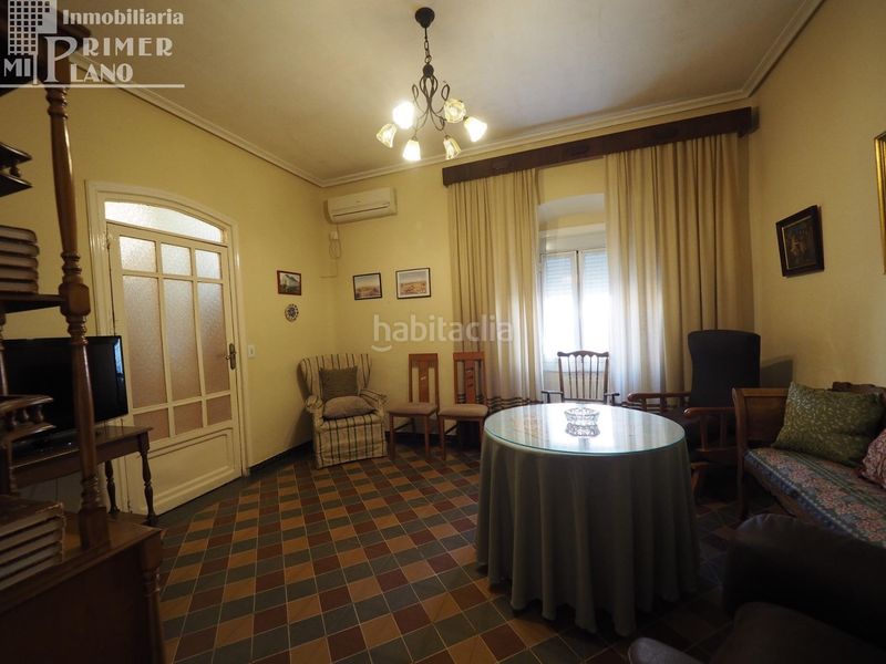 Foto b6a15b8b-ca13-406f-b4fc-67013b819684. Casa amb aparcament a Tomelloso