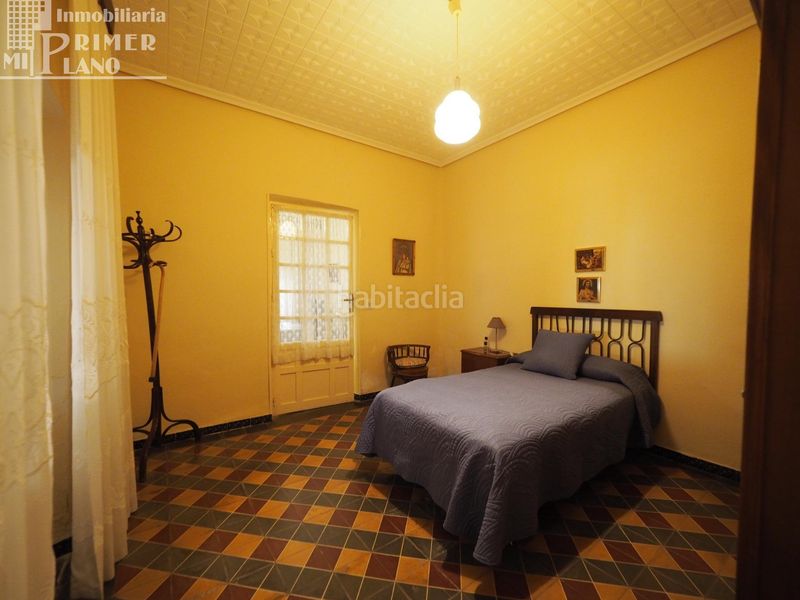 Foto beffd303-7800-4fe0-97b1-2cdc7a98a501. Casa amb aparcament a Tomelloso