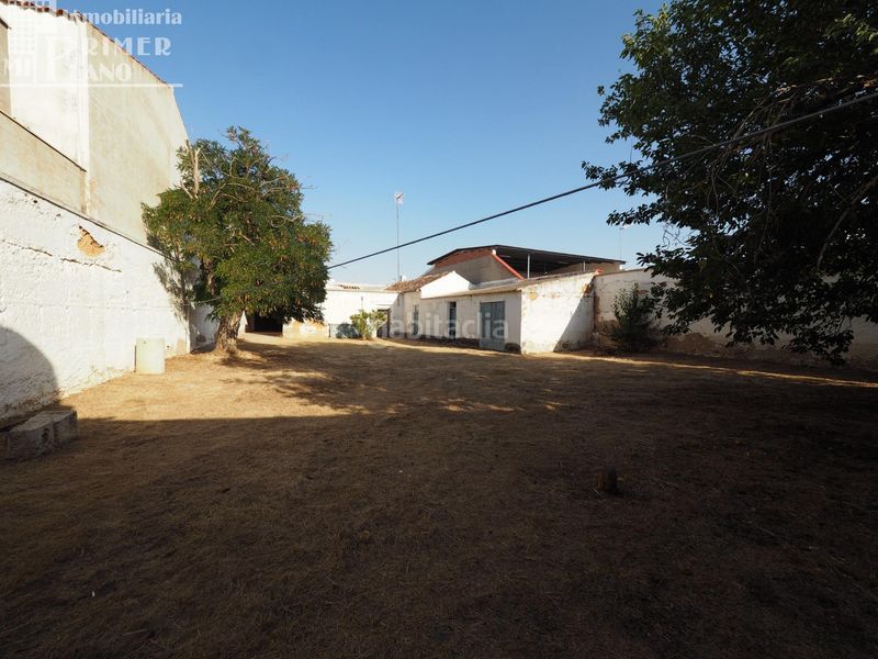 Foto f9c72803-7d70-4f62-b6c2-92d5510a8001. Casa amb aparcament a Tomelloso
