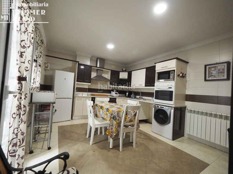 Foto cc3c719c-756d-4b2b-8d16-cf079e41992a. Casa amb calefacció aparcament a Tomelloso
