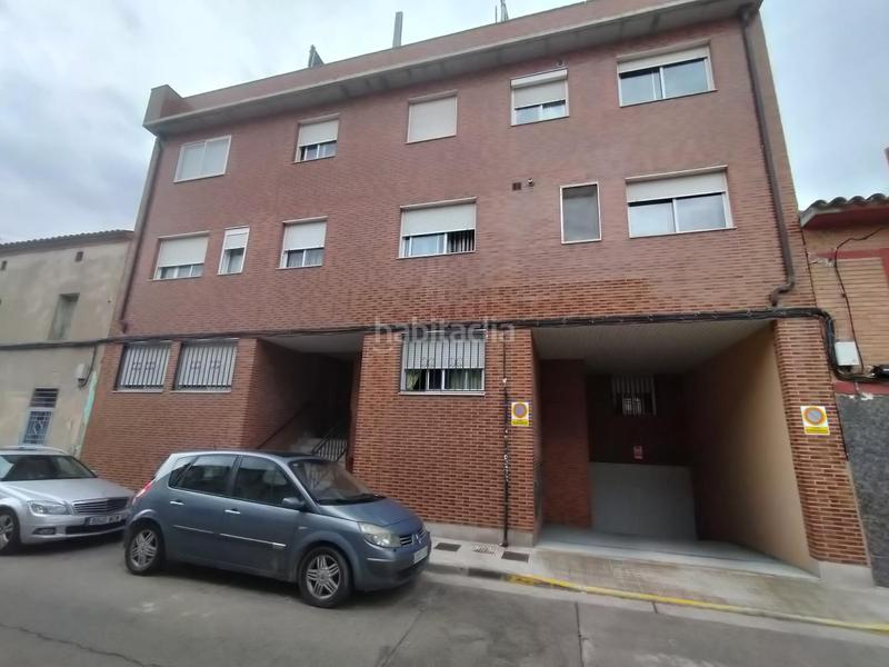 Foto 79802822-31f7-4cf8-a0c0-20e3a127ce60. Autoparkplatz in Miralbueno Zaragoza