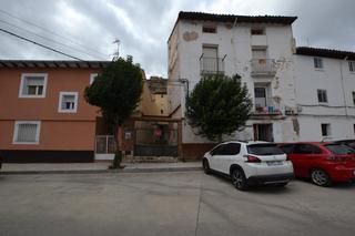 Pis a Puerta Soria. Piso en calatayud en calle barranco de soria para reformar, dos